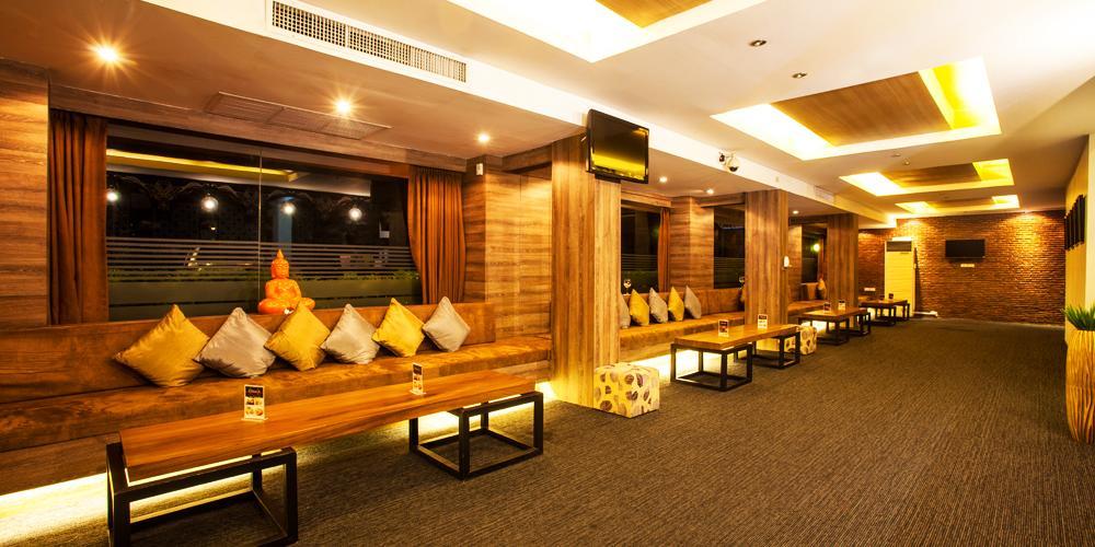 Q Hotel Bangkok Exteriör bild